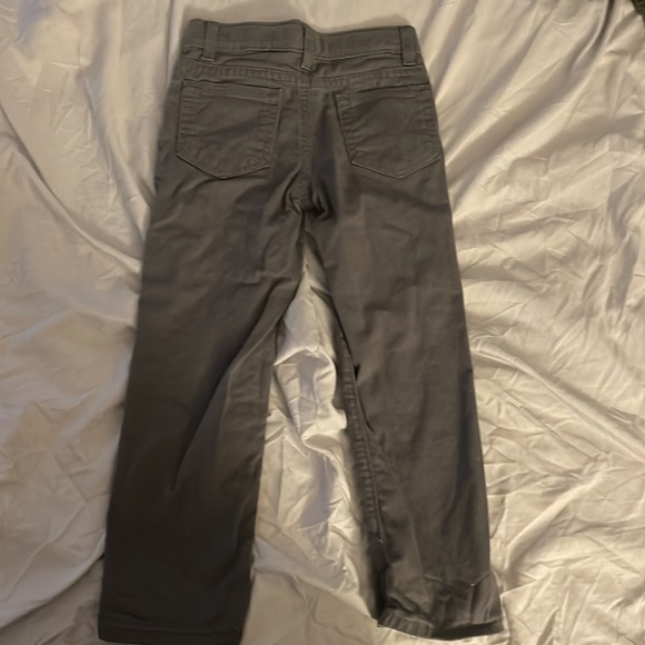 Barely ever worn. Size 5. Grey pants. - Picture 3 of 3